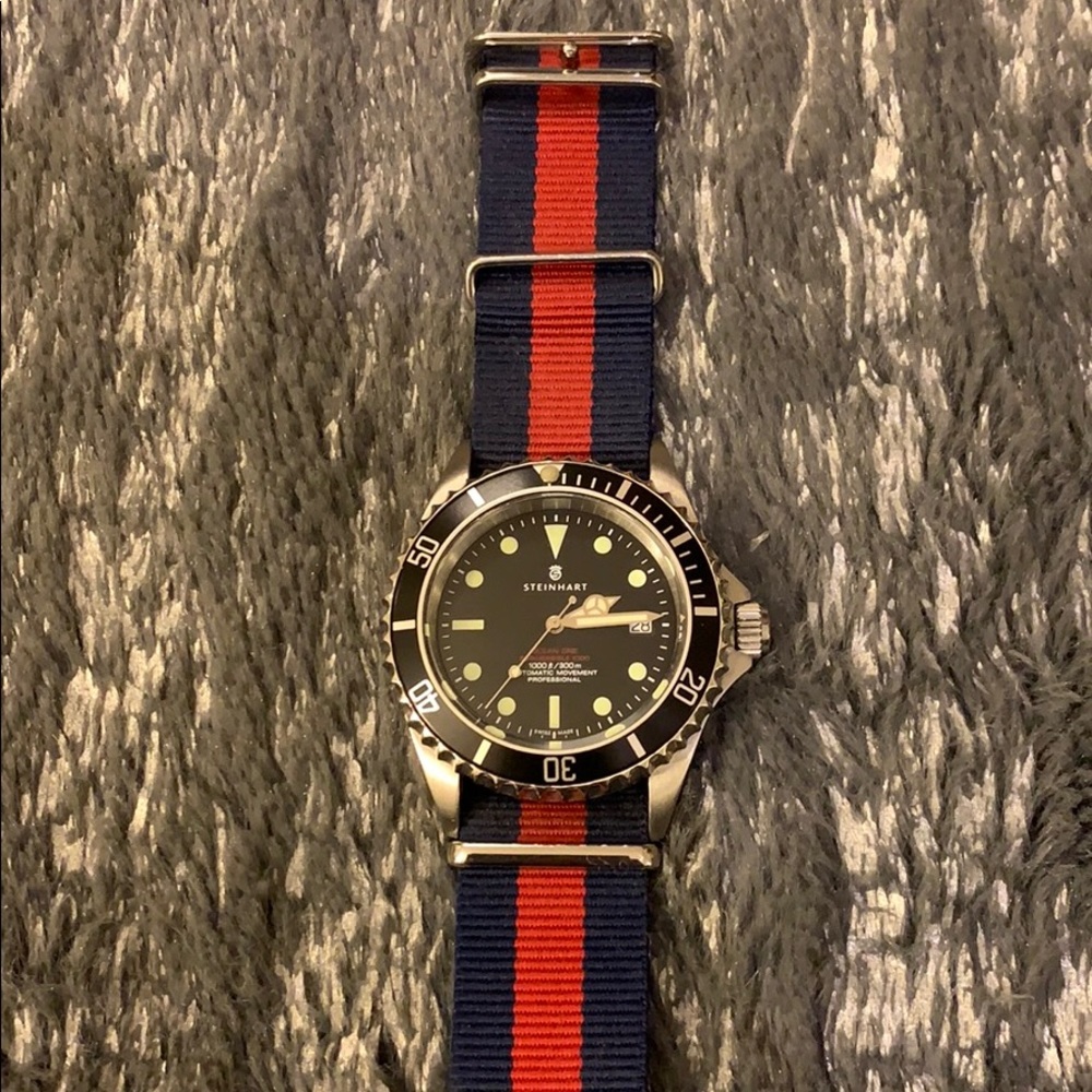 Bought a Rolex so I never wear this.